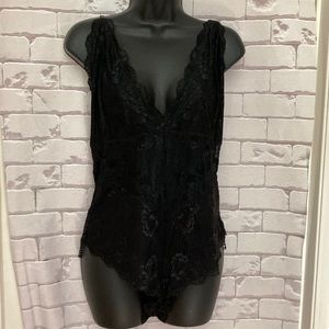 Womens AvidLove one piece negligee